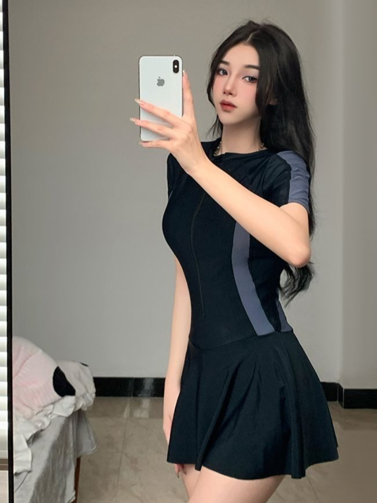 ชุดว่ายน้ำวันพีซแบบสุภาพสำหรับ - Spa & Wellness Earth City Москва บทวิจารณ์และราคา